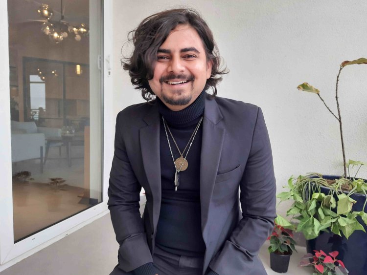 Breaking the barriers and storytelling through music