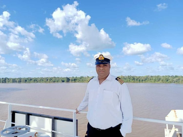 “Navigating Maritime Excellence: The Journey of Captain Dilip Narsian”.